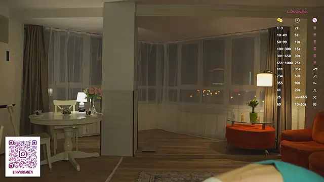 SharaNewbern's Live XXX Chat