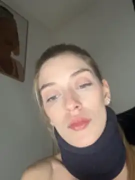 Bellalolahot Adlı Modelin Canlı XXX Sohbeti