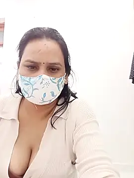Payal-bhabhi07 élő XXX-chatje