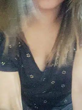 Tanha18 élő XXX-chatje