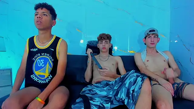 Spicy_guys Chat XXX in diretta