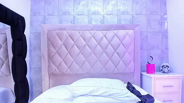 CleoFoxx_'s Webcam Show