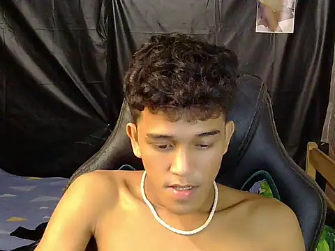 hugekenbigcock 라이브 XXX 채팅