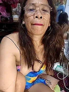 دردشة HotsexyNaughtysweetbaby الجنسية المباشرة