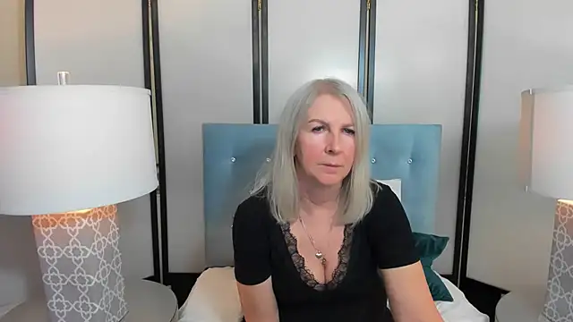 Онлайн чат XXX EricaTop