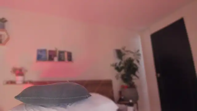 YariRose Obrolan Langsung XXX