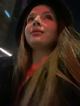 Chat XXX ao vivo de KrisMagnoly