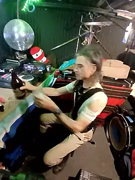 AllucyLu Adlı Modelin Canlı XXX Sohbeti