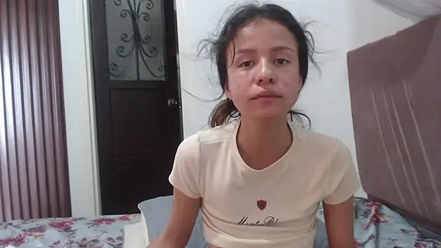 nathaly_jones_ লাইভ XXX চ্যাট