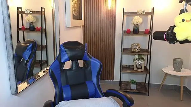 دردشة Kenya--Buhle الجنسية المباشرة