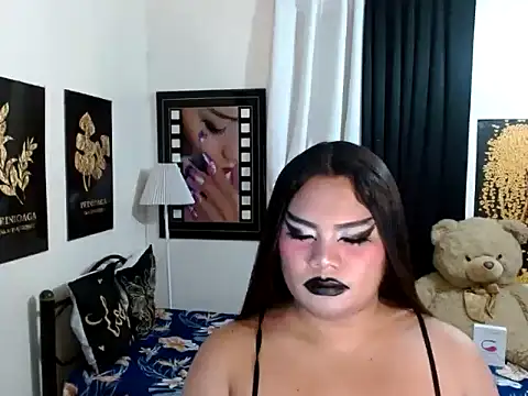 TSbrianaHugeCock Webcamshow