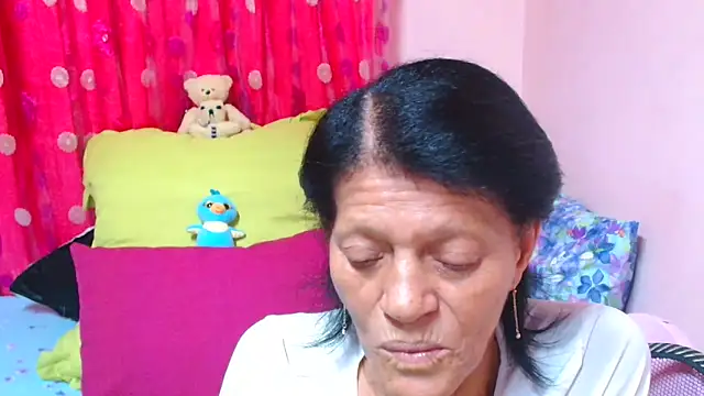 SLUTTYROXY Live XXX-chat