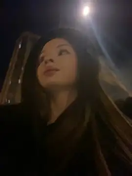 KrisMagnoly Chat XXX in diretta