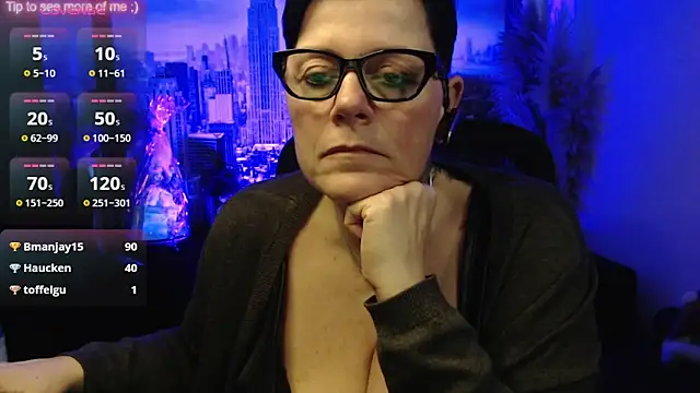 ninarandmann Adlı Modelin Canlı XXX Sohbeti