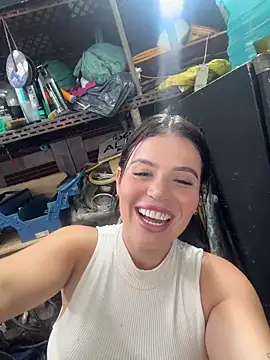 Rafaellaz 现场XXX聊天