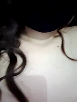 hope11197 Show Webcam