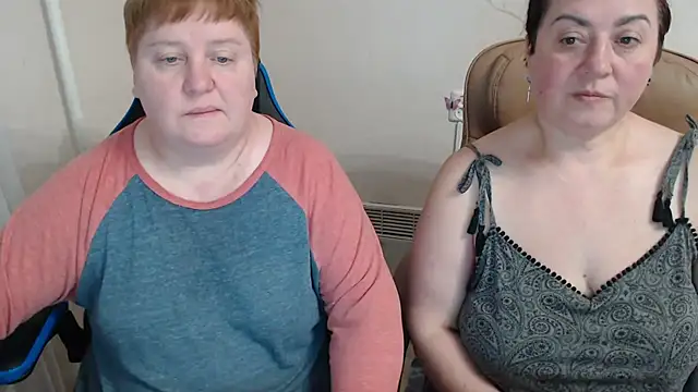 Show modela Bertie_Adeline na web-kameri