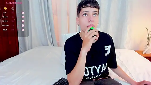 oblivion_deku Adlı Modelin Web Kamerası Şovu