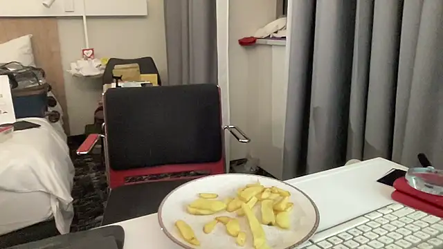 coach-karl webkamerás műsora