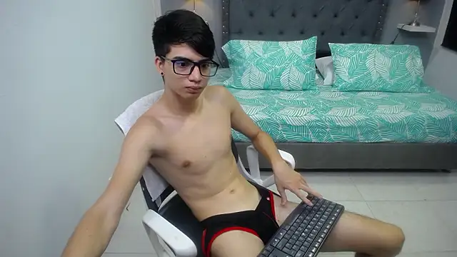 Chat +18 de chris_carterr ao vivo