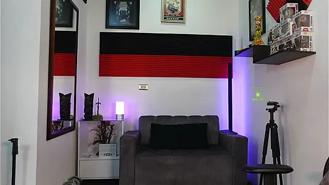 knimh – Naživo XXX chat