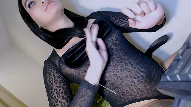 cuntyslut_lexie élő XXX-chatje