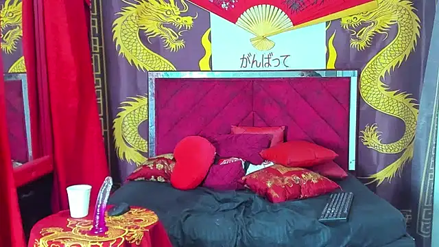 XXX chat uživo modela Playboy_trans0