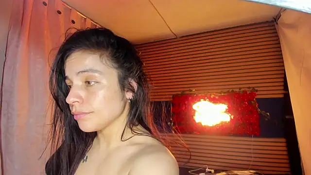 rosse_2504 Live XXX-Chat