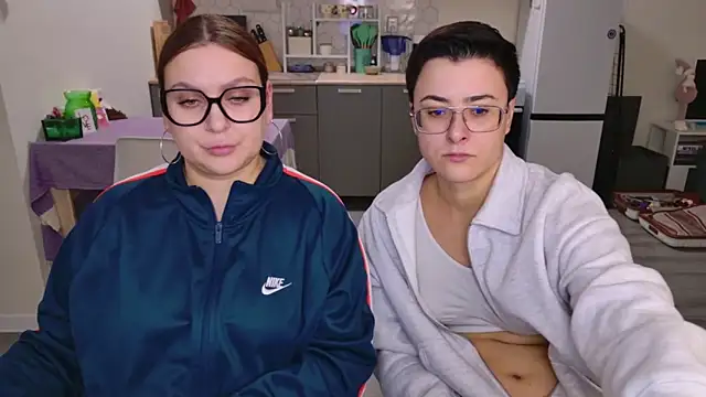 Sandra_Eva Adlı Modelin Canlı XXX Sohbeti