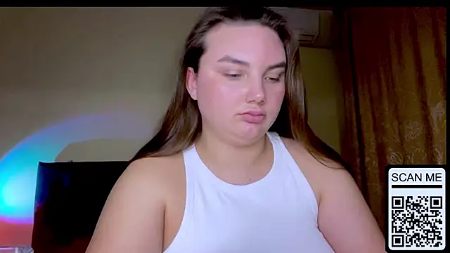 Dreamyblushfairy Adlı Modelin Canlı XXX Sohbeti