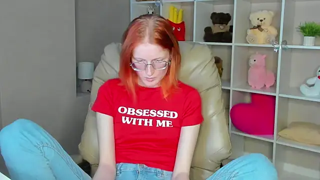 Show modela ElizabethHarpper na web-kameri