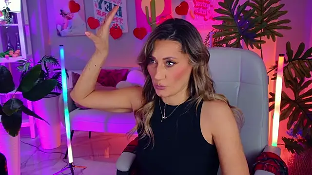 Онлайн чат XXX SarahAlluring