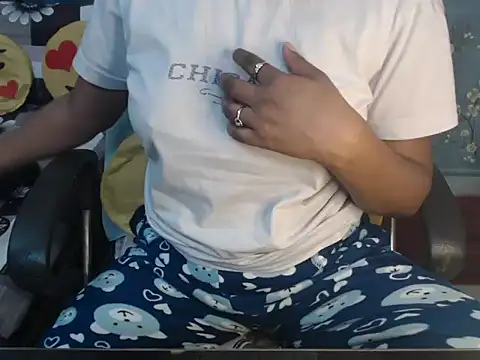 Sexy_annya2 élő XXX-chatje