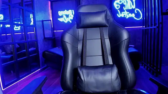 FemNoa – Live XXX-chat