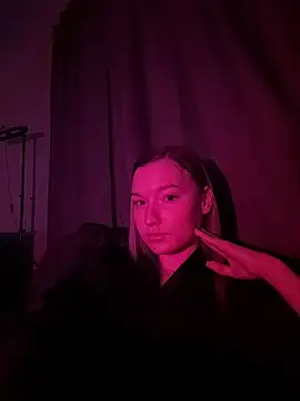 Chatroom XXX en direct de EmmaTurners