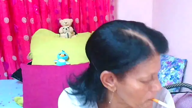 SLUTTYROXY লাইভ XXX চ্যাট