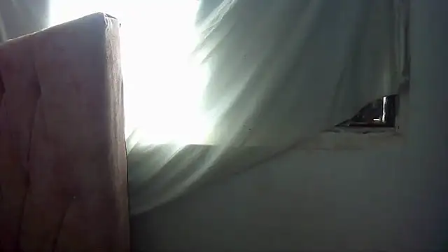 charrysexy1 Adlı Modelin Canlı XXX Sohbeti