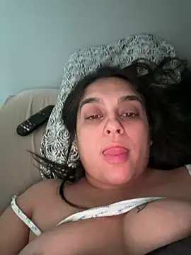 MamiiLikesBigC0Ck Obrolan Langsung XXX