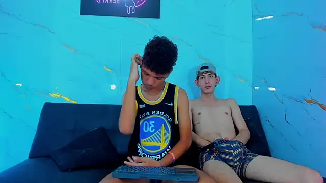 Spicy_guys Webcam show