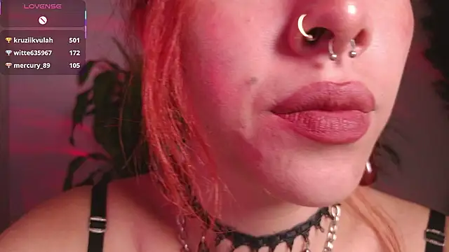 Онлайн чат XXX bri_von_dhara__