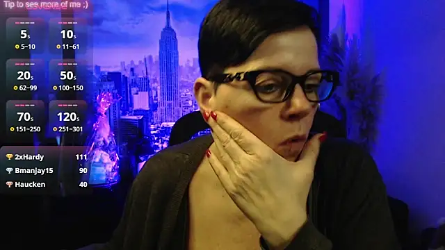 ninarandmann Adlı Modelin Canlı XXX Sohbeti