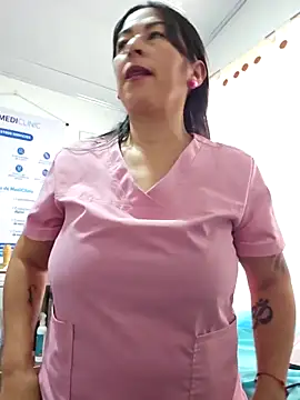 JustSamantha_ élő XXX-chatje