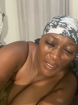 XXX chat uživo modela Cardiebae89