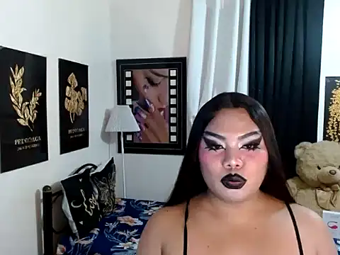 TSbrianaHugeCock Chat XXX in diretta