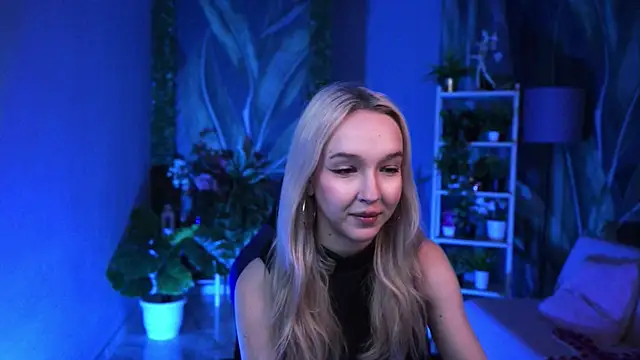 MaoqiBeverly Adlı Modelin Canlı XXX Sohbeti