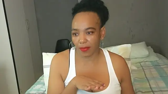 Chatroom XXX en direct de Lillyan_N