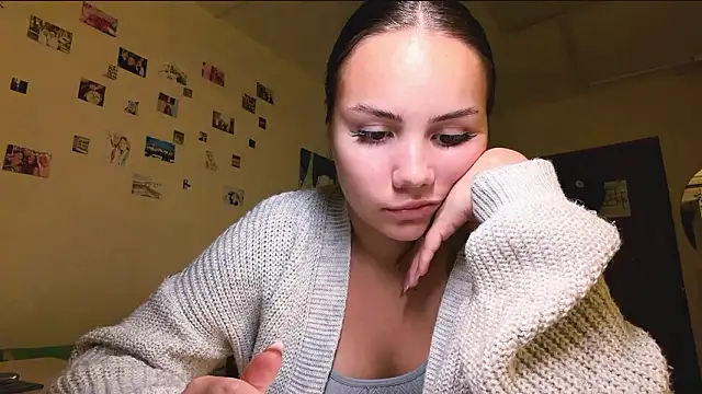 RebelLuna live XXX chat