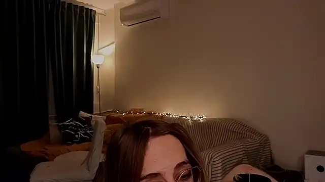 amber_quell_here élő XXX-chatje