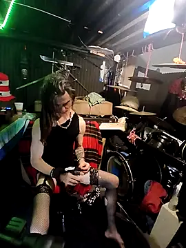 AllucyLu: онлайн-секс-чат