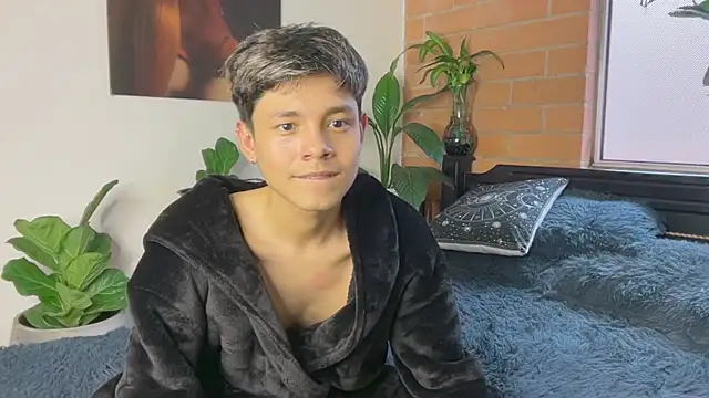 XXX chat uživo modela Andy_Belier23